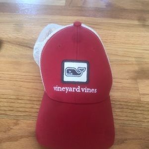 Brand New Vineyard Vines SnapBack hat